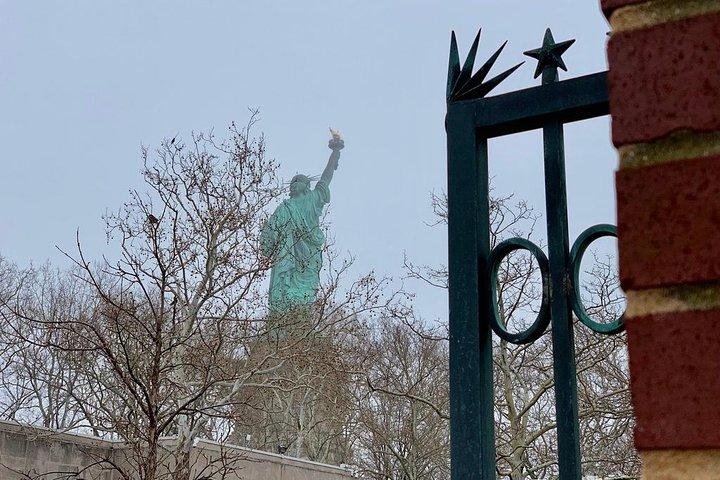 Statue of Liberty & Ellis Island - Exclusive Guided Tour