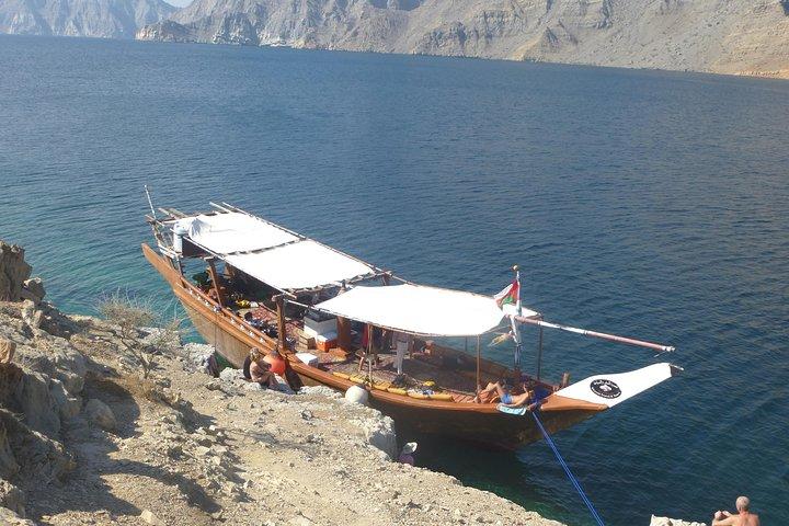 Musandam Khasab Day Trip and Dhow Cruise from Dubai