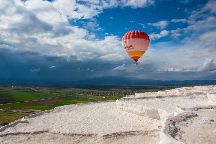 Pamukkale Hot Air Balloon Tour