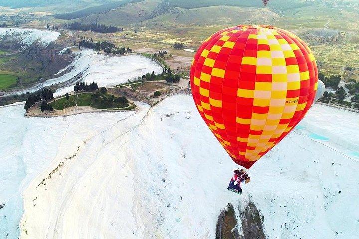 Pamukkale Hot Air Balloon Tour