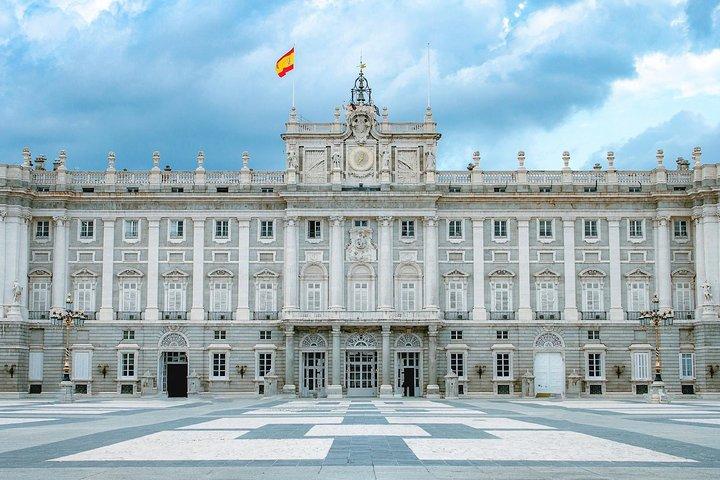 Madrid Royal Palace and Prado Museum Private Tour with Transfers