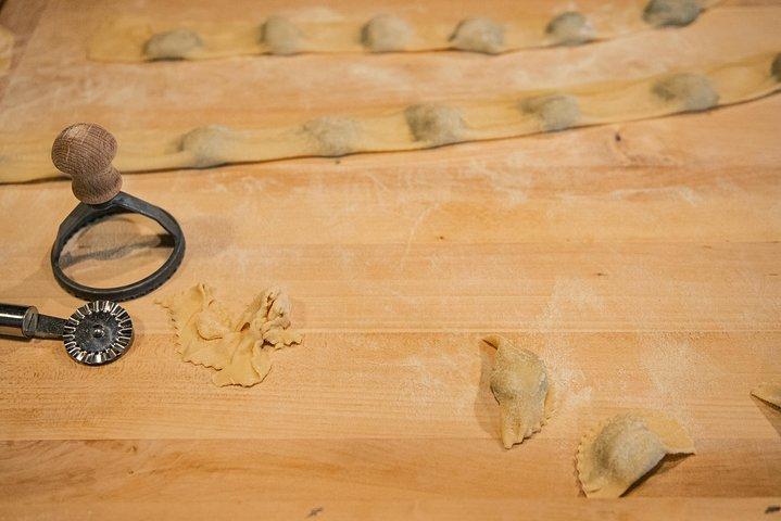 Cesarine: Small group Pasta and Tiramisu class in Lake Maggiore