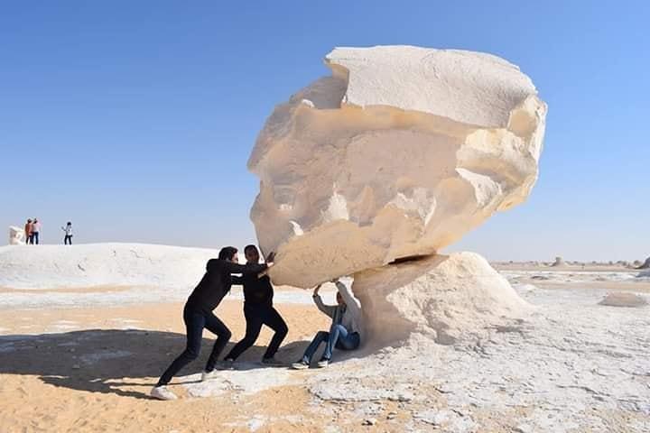 Overday Black and White Desert Day Tours from Cairo or Giza