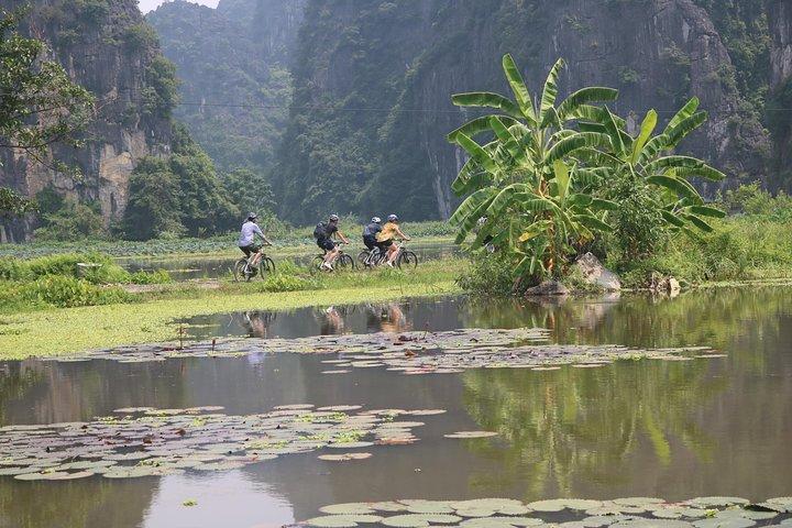 Ninh Binh & Cuc Phuong National Park 2 Days Tour