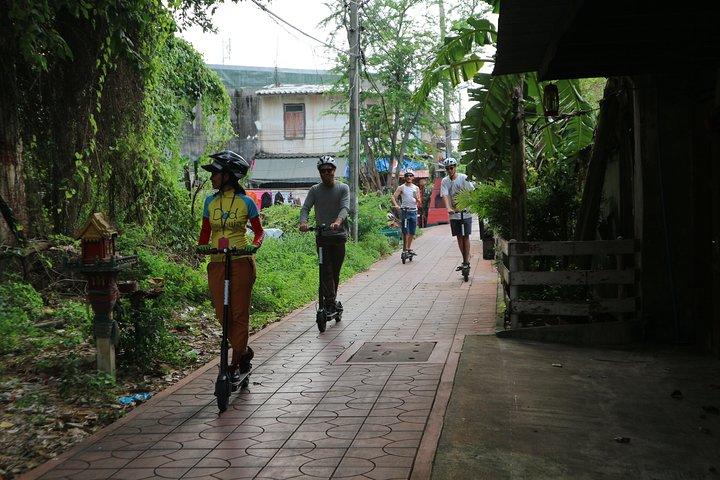 Explore Bangkok by E-Scooter & Try Street Food
