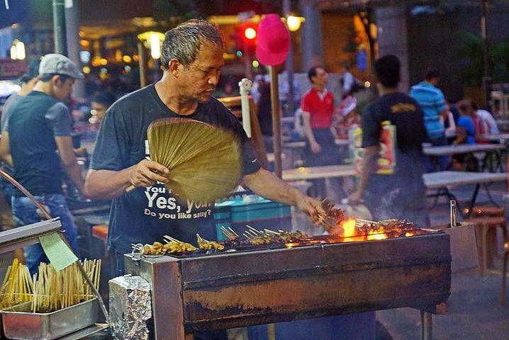 Singapore Nightlife: Street Food, Night Views and Drinks