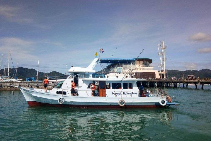 Private Boat Fishing TROLLING & SPINNING From Phuket