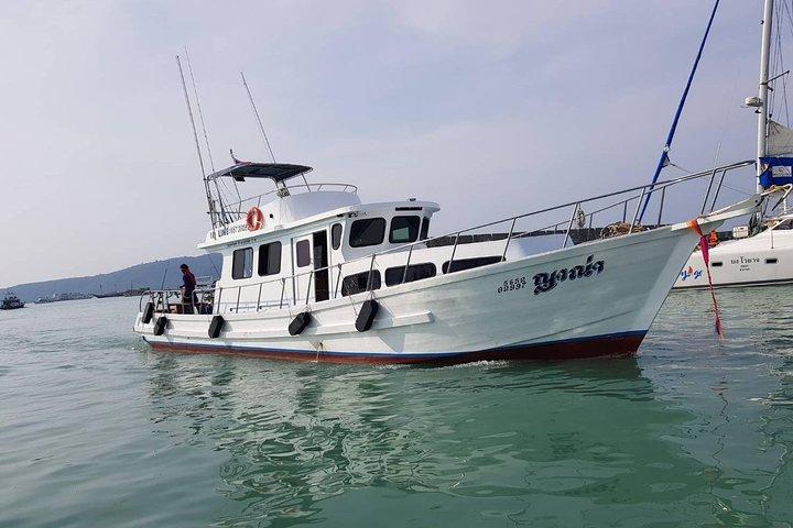 Private Boat Fishing TROLLING & SPINNING From Phuket