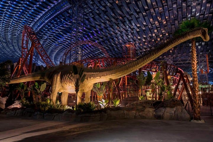 IMG Worlds Of Adventure + Fast Track: Enjoy the Combo offer