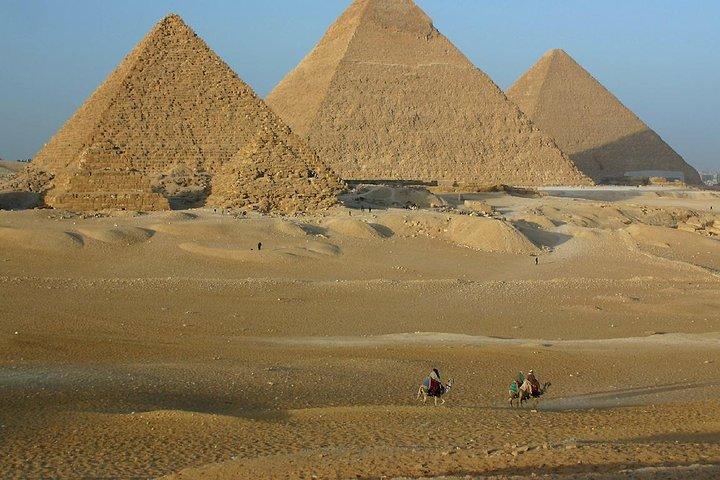 Cairo day trip to Giza Pyramids, Memphis and Sakkara Pyramids