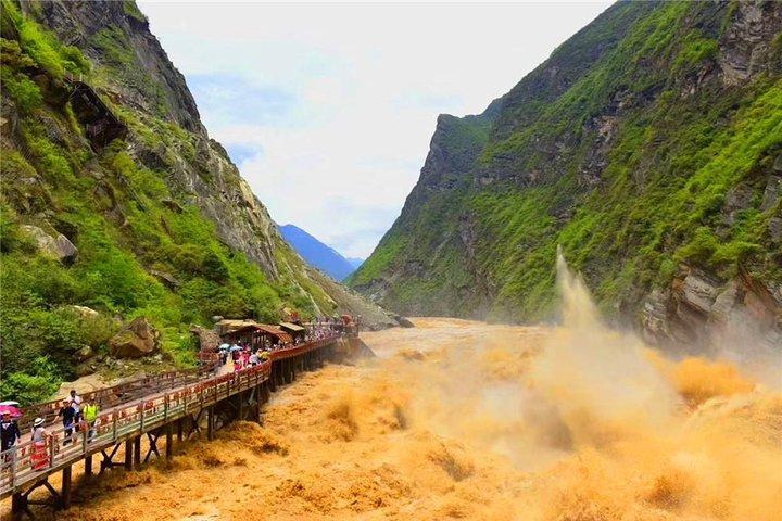 Lijiang and Shangri-La 3 Day Small Group Tour