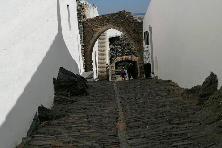 Évora and Monsaraz from Lisbon