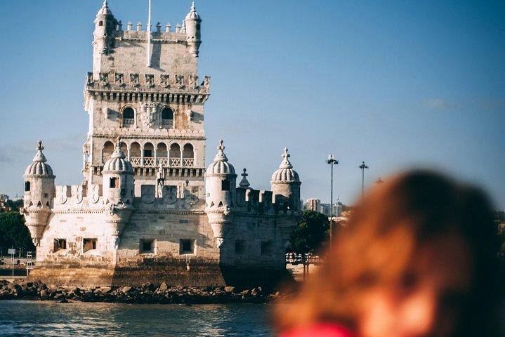 2h Private Group - Exclusive Boat Tour with Local Sailors