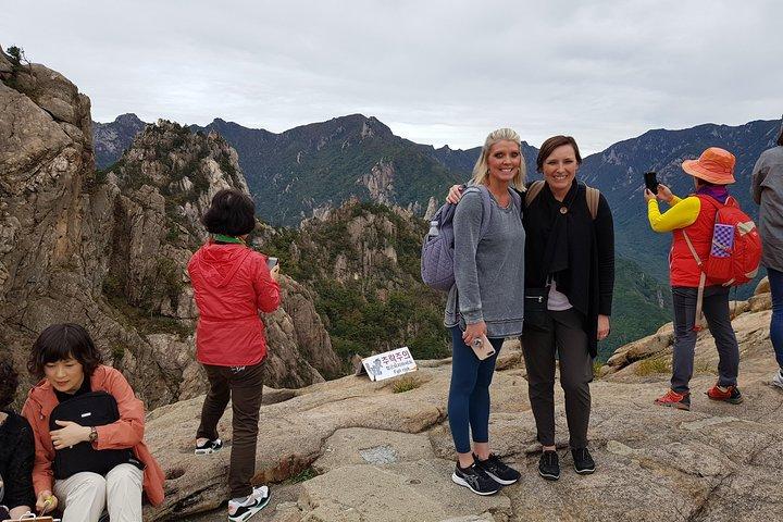 One-Day Hike at Mt. Seoraksan National Park from Seoul(Incl. Lunch)