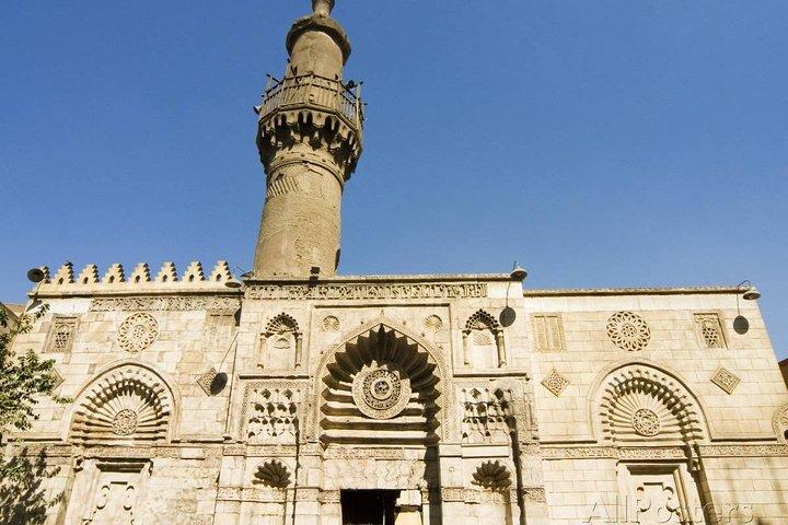 Cairo guide on site tours visit Islamic and Coptic Cairo
