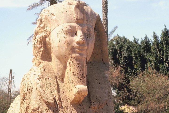 Private Tour of Saqqara, Memphis, and Giza with Three Meals
