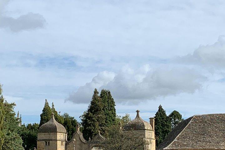 Private Full Day Excursion to the Cotswolds in a London Black Cab