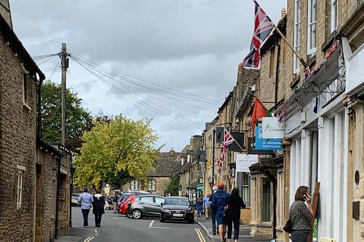 Private Full Day Excursion to the Cotswolds in a London Black Cab