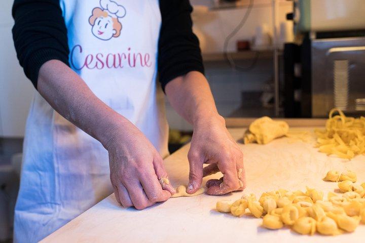 Cesarine: Private Pasta Class & Meal at Local's Home in Bologna