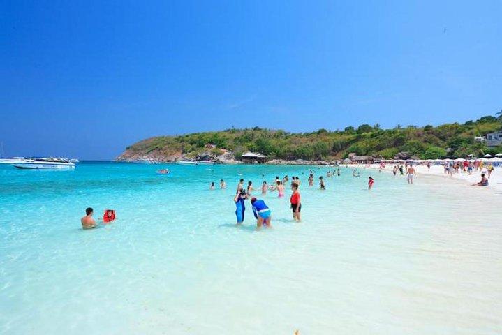 Raya & Coral Islands + Parasailing Tour by Speed Boat with Lunch