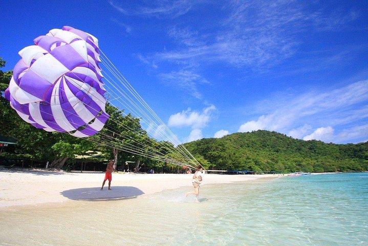 Raya & Coral Islands + Parasailing Tour by Speed Boat with Lunch
