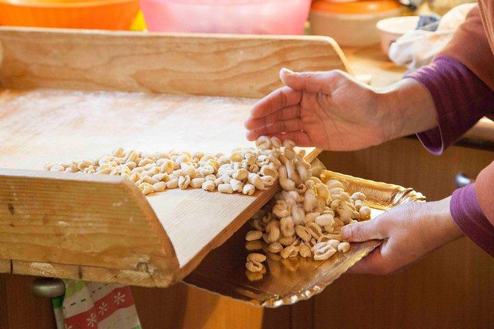 Lecce: Pasta & Tiramisu Class in Authentic Local Home by Cesarine