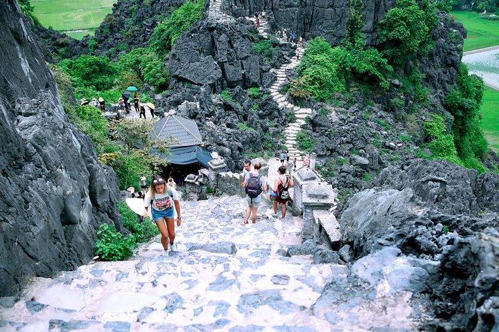 Ninh Binh Day Tour from Hanoi with Tam Coc Boat Trip & Mua Cave