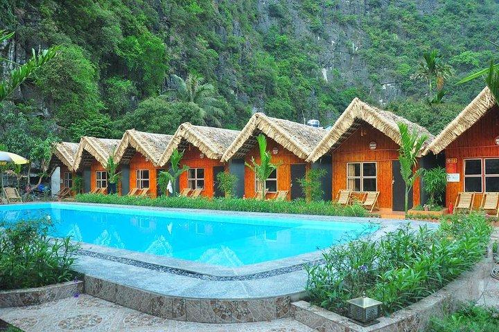 Ninh Binh 2 days,1 night from Hanoi: Hoa Lu - Mua Cave - Tam Coc - Cuc Phuong