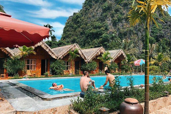 Ninh Binh 2 days,1 night from Hanoi: Hoa Lu - Mua Cave - Tam Coc - Cuc Phuong