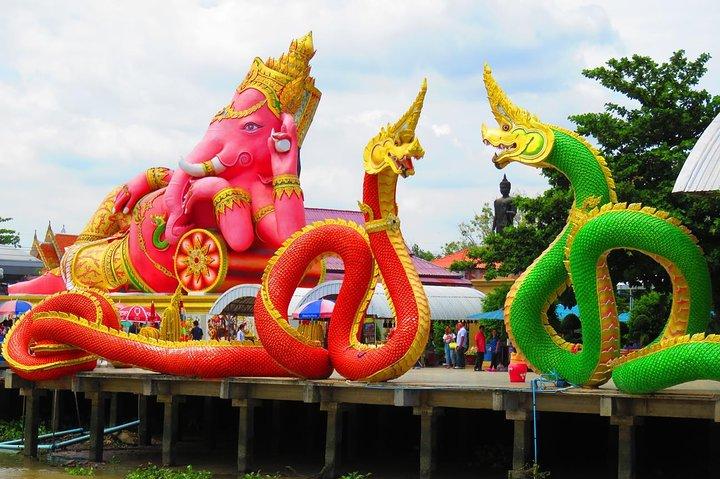 Chachoengsao One Day Trip from Bangkok : Historic Market & Temple