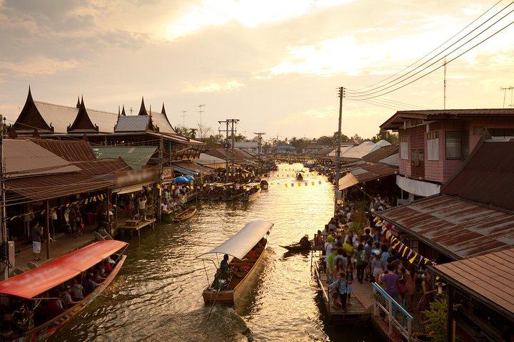 Half-Day Damnoen Saduak Floating Market Small Group Tour