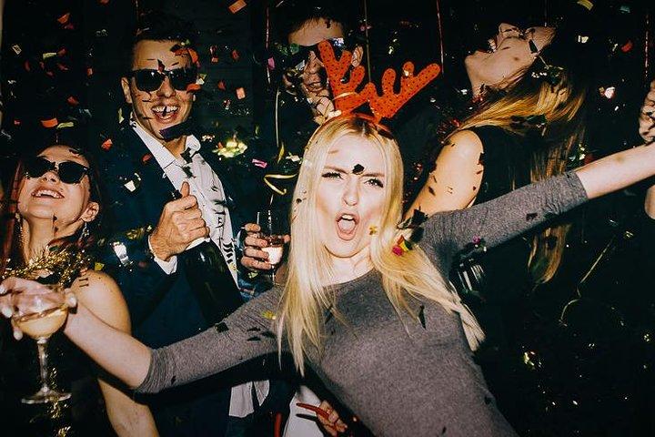 New Year's Eve Pub Crawl in Prague, end at KarLovy Lazne