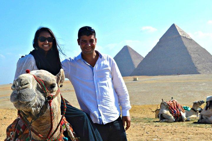 Private Day Tour: Giza Pyramids, Sphinx, Saqqara & Memphis