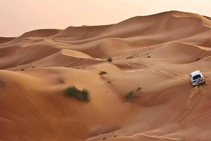 Dubai Desert Safari - Land Cruiser Pickup/Drop off