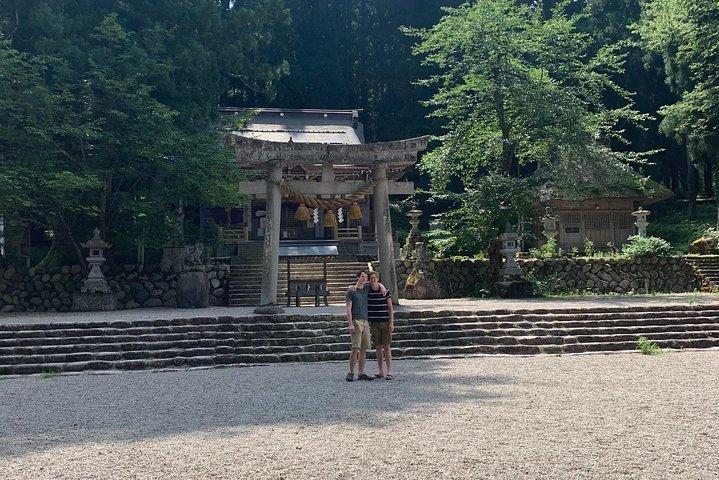 From Takayama: Shirakawa-go Half-Day Tour by Bus