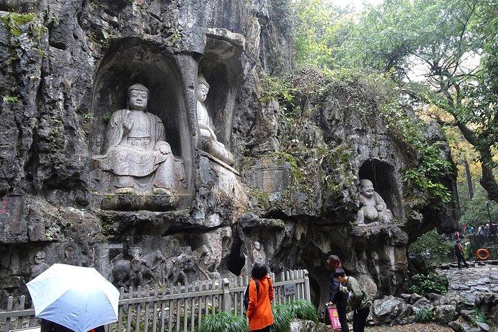 Private Hangzhou Day Tour to West Lake, Lingyin Temple, Tea Village, Old Pagoda