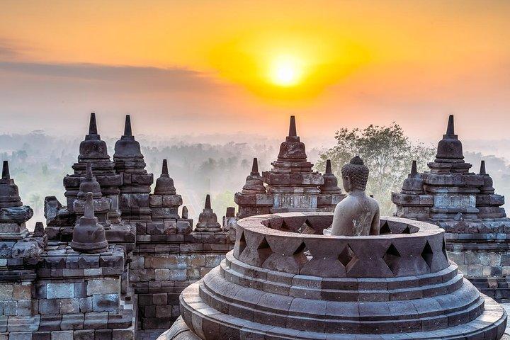 Borobudur Sunrise on Hill with Dieng Plateau Tour from Yogyakarta
