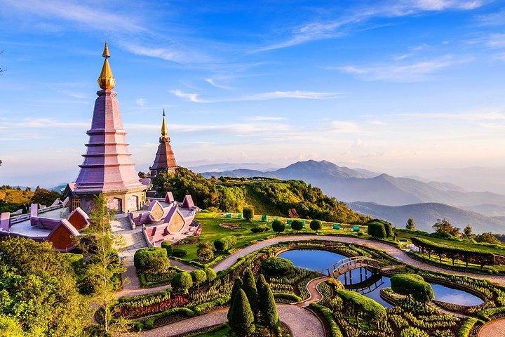 Private Transfer from Bangkok to Chiang Mai with 2h of Sightseeing