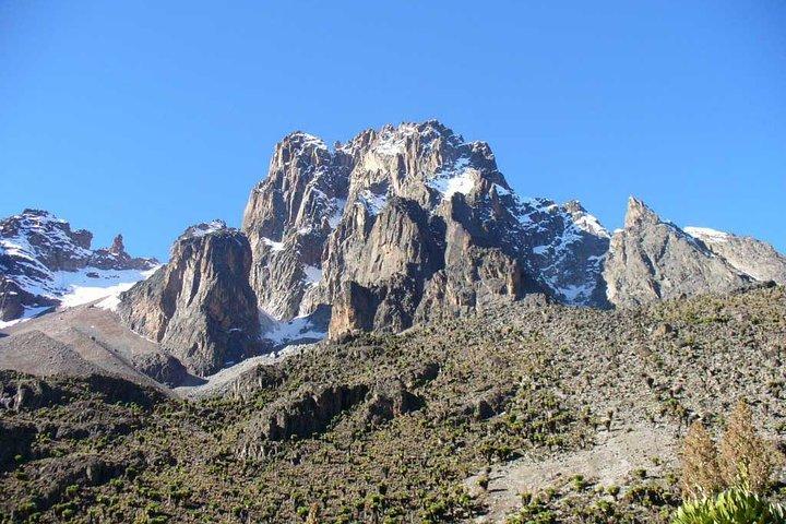 6 Days Mount Kenya Hiking Expedition Safari