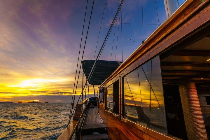 Full-Day Angthong Discovery Cruise from Koh Samui