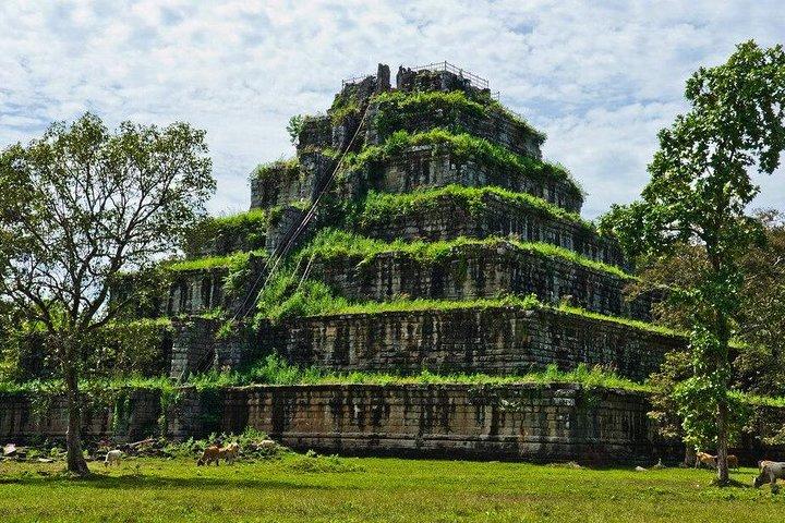 Koh Ker and Boeng Mealea Jungle Explorer