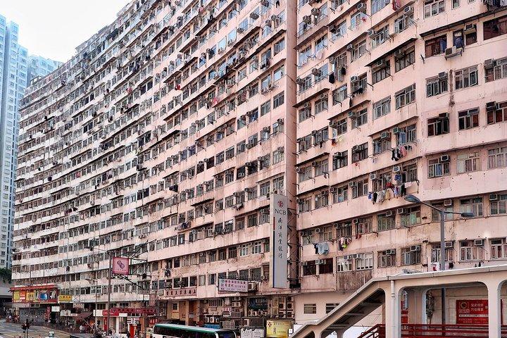 Private Walking Tour: Hidden Gems of Old Hong Kong Island