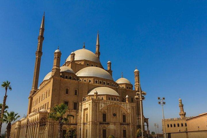 Day Tour Memphis Sakkara Citadel and Mohamed Ali Mosque from Giza