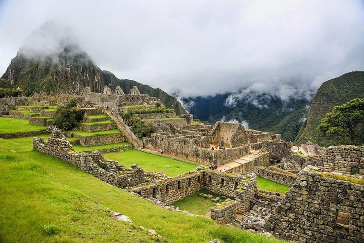 From Cusco: Sacred Valley and Machu Picchu by Train 2-Day
