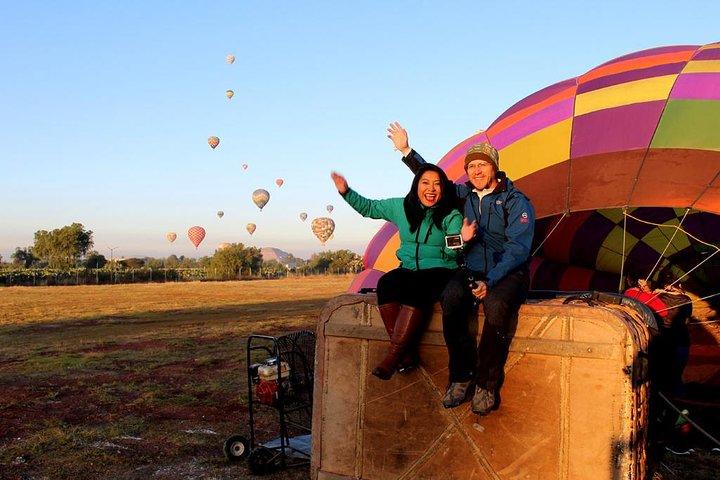 Hot Air Balloon Tour in Teotihuacan from Mexico City