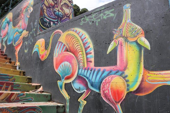 Graffiti Tour in La Candelaria Bogotá with Transportation