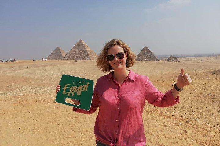 2 Days in Cairo City Break: Pyramids, Sphinx, Museum & Old Cairo
