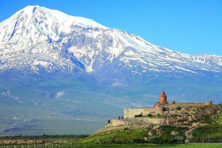 Private tour to Khor Virap, Noravank, Areni Cave
