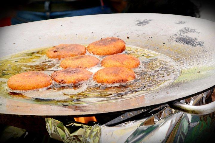 Varanasi Street Food Crawl (2 Hours Guided Food Tasting Tour)