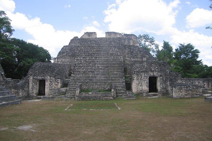 Small group Caracol Tour from San Ignacio
